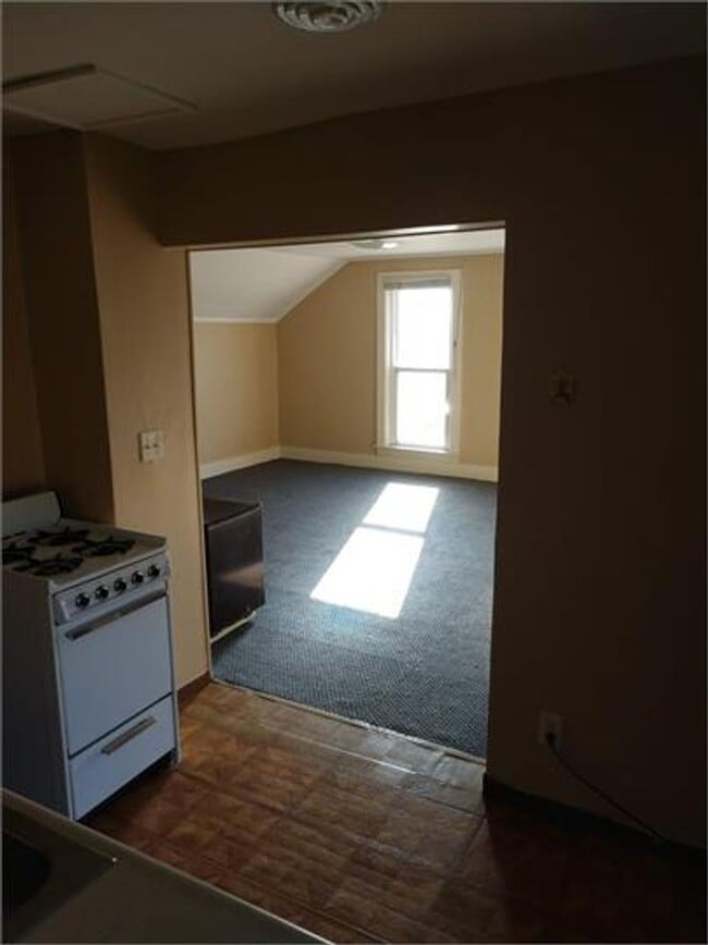 Photo - 340 4th Ave Unit 340 1/2