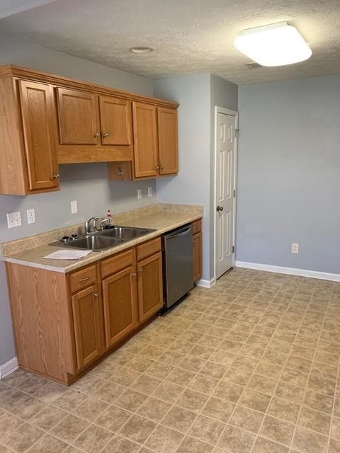 157 Twin Lakes Dr