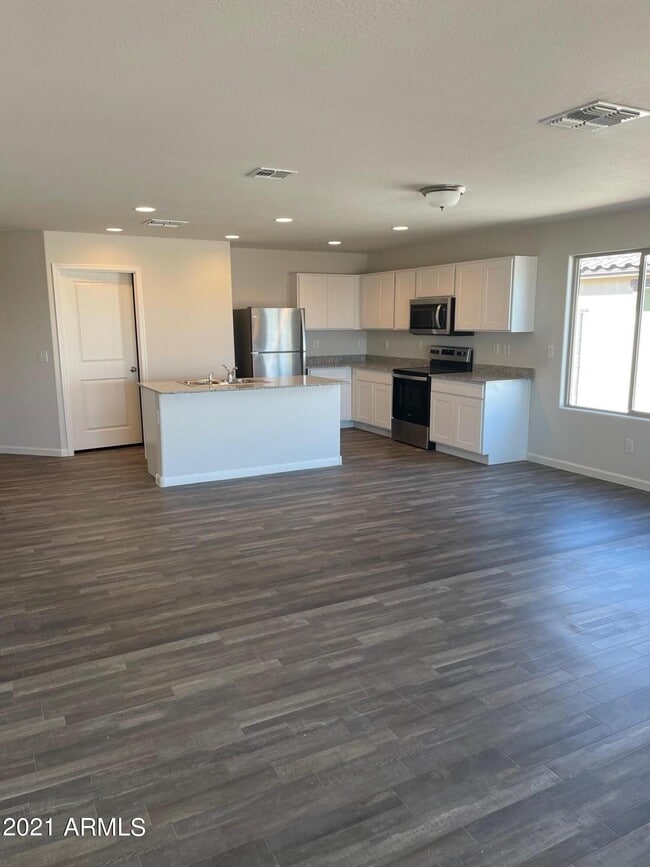 Photo - 836 S Parker Pl