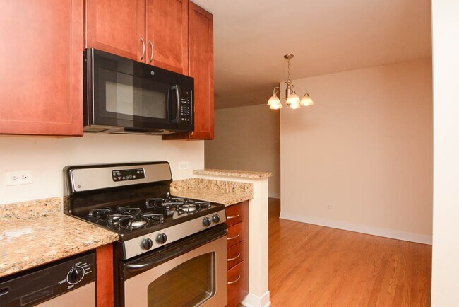 Photo - 639 W Wrightwood Ave Unit A09W