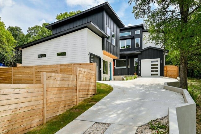 Building Photo - 1407 Greenwood Ave