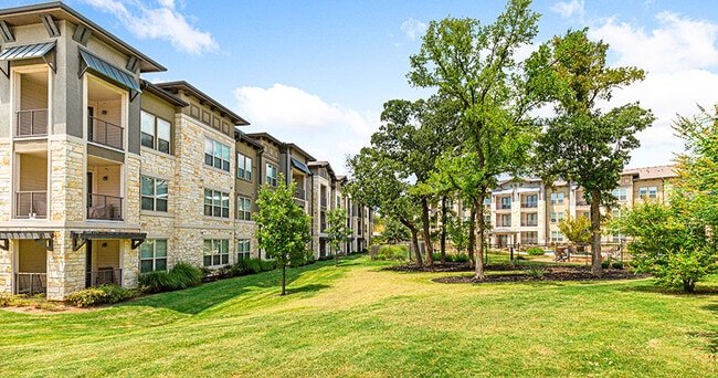 Hickory Creek Ranch Apartments