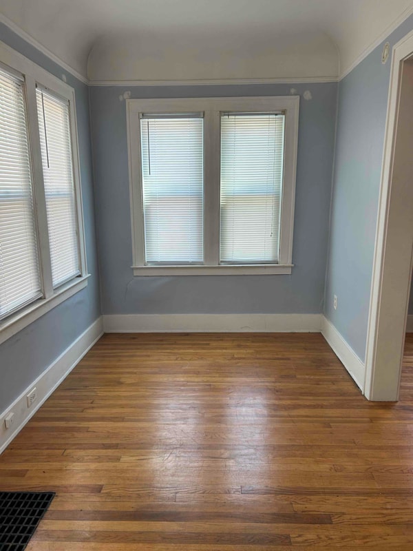 110 Trowbridge St NE Unidad a