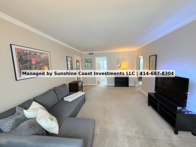 Photo - 8505 W Center St Unit Upper  #4