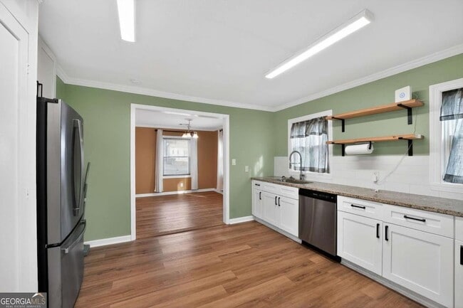 Photo - 871 Hargis St SE