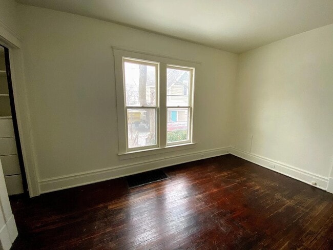 Photo - 1009 Michigan Ave