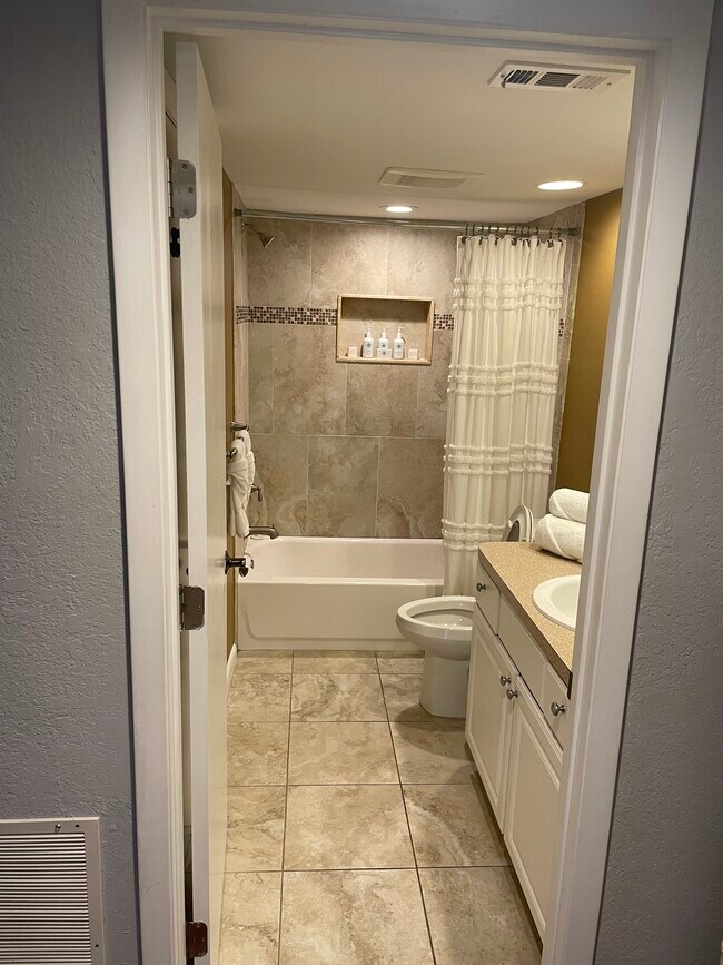 Photo - 4947 Mill Pond Rd Unit 3107