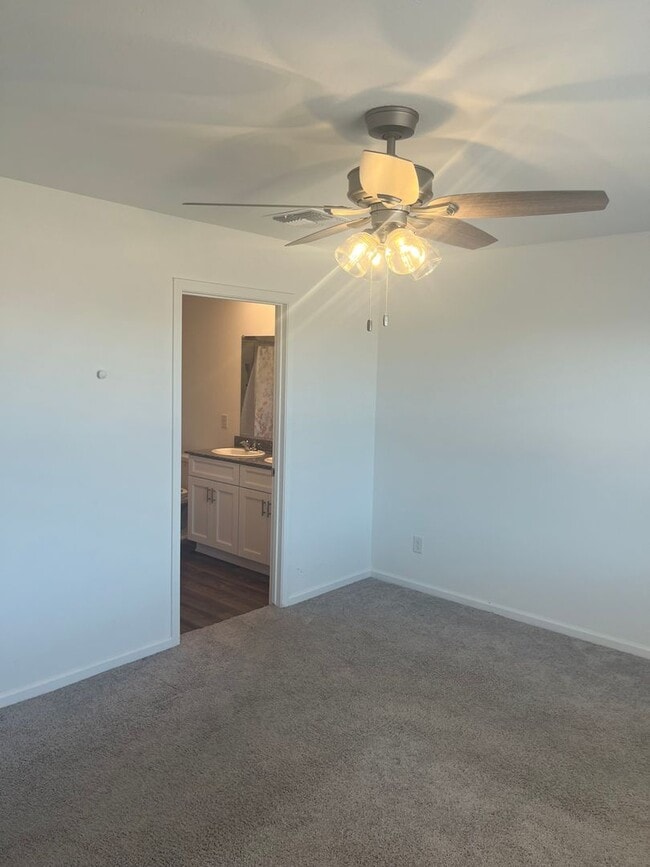 Photo - Beautiful 4 Bedroom 2 Bathroom split floor plan home in the newly built Turquoise Hills Neighborh...