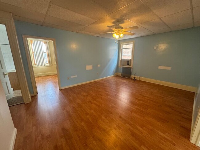 Photo - 5526 Howe St Apartamento Unidad 3rd Floor