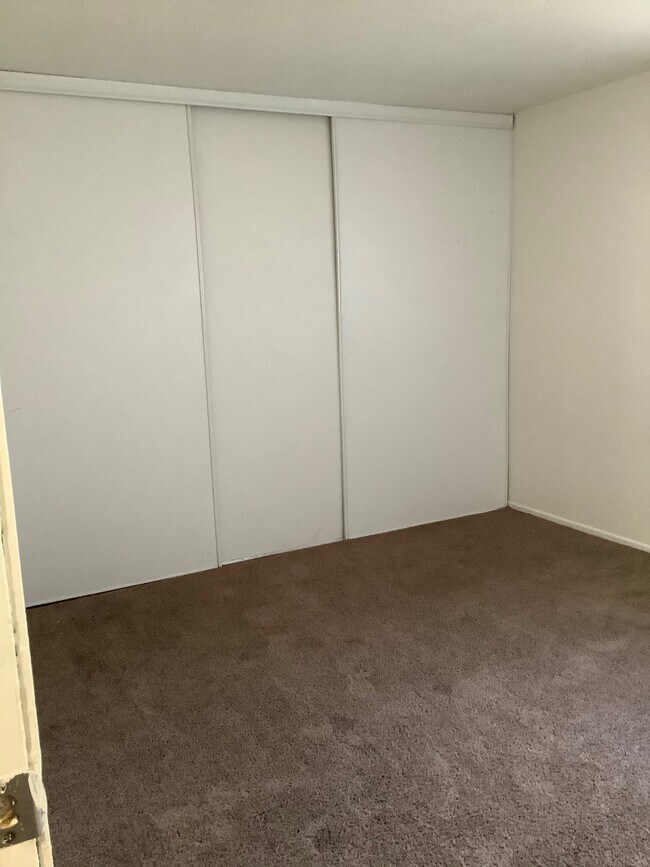 Jurupa Royale Apts