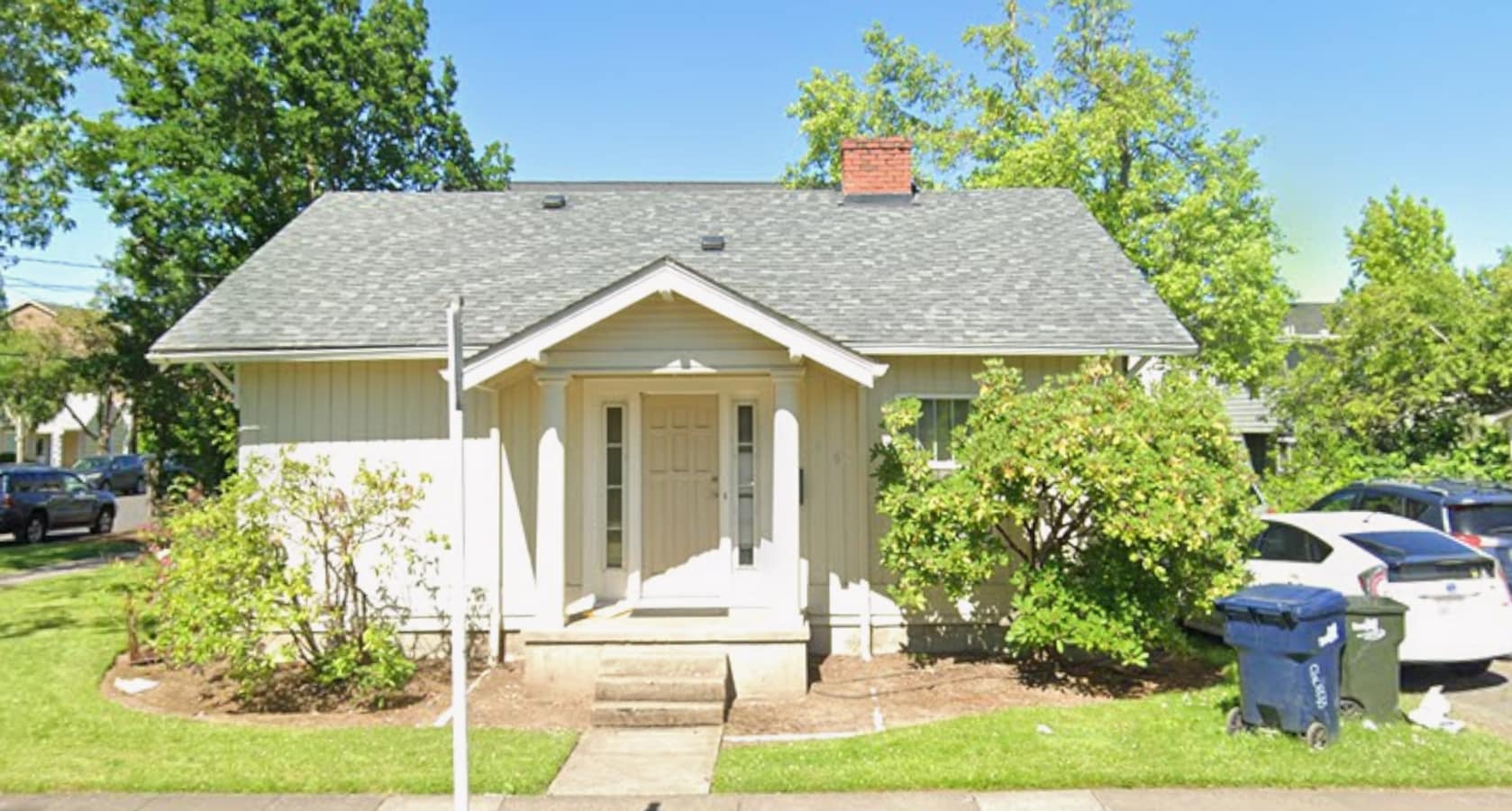 2 Bedroom 1 Bath Campus House - 2 Bedroom 1 Bath Campus House