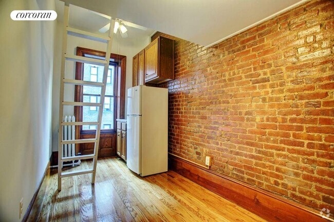 Building Photo - 104 W 80th St Rental