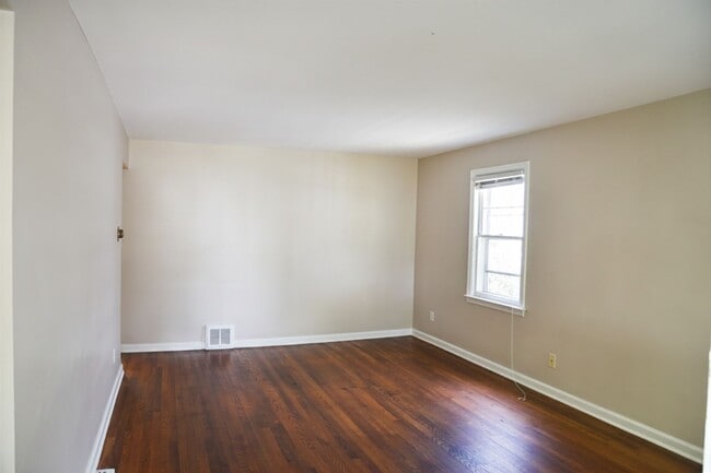 Photo - 3 Bedroom Home in Clintonville!