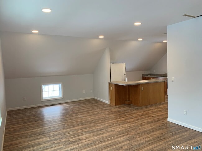 Photo - 223 Kent Rd