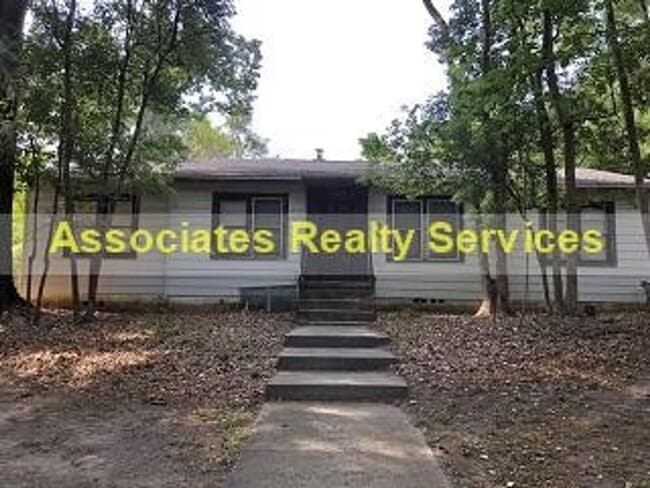 Photo - Large House, Close to Campus