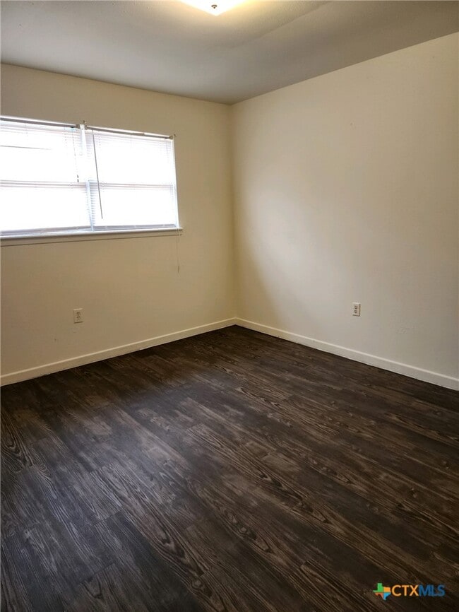 309 Sunset Ln Unidad G