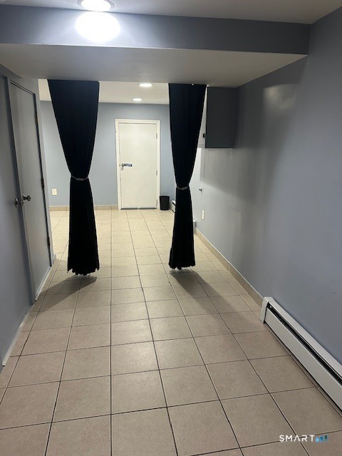 Building Photo - 2136 Barnum Ave