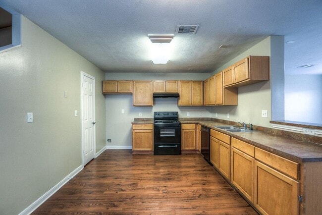Photo - 10603 Pine Landing Dr
