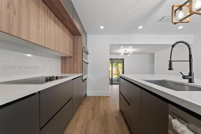 Photo - 1516 SW 30th Terrace