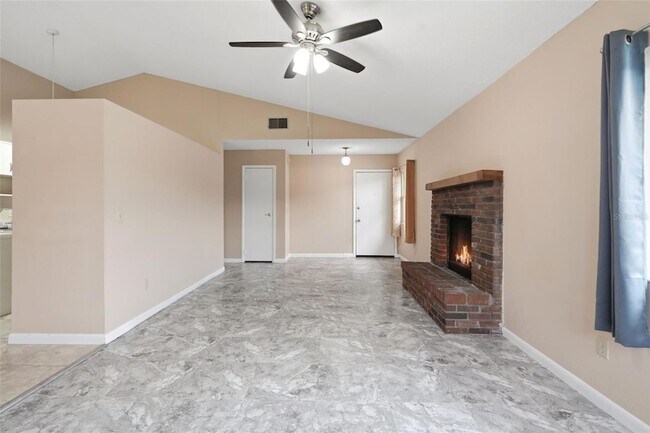 Photo - 754 Summerland Dr