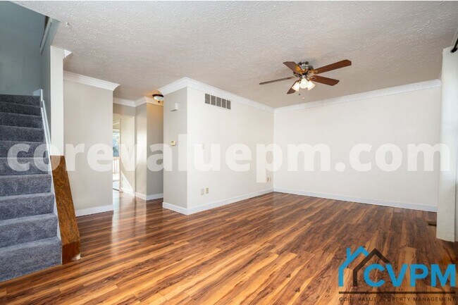Photo - 1290 Holmespun Dr Townhome