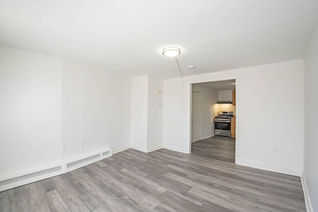 Photo - 120 Perry St Unit 2