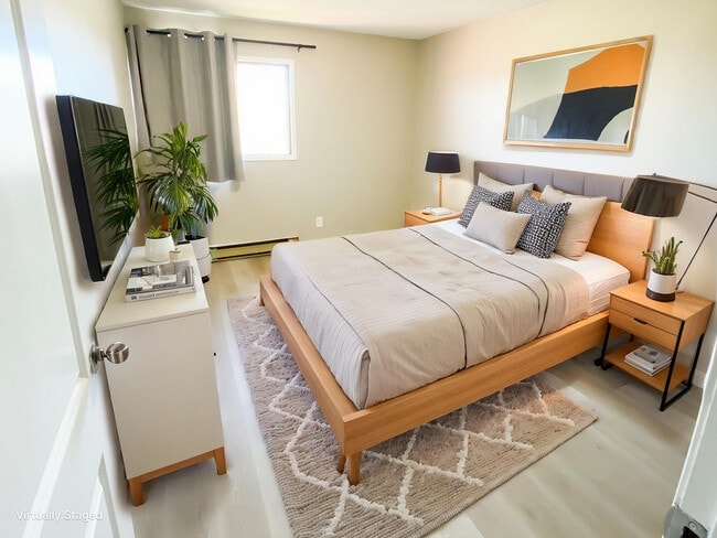 Building Photo - West Pine Apartments