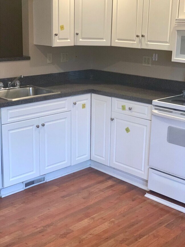 Photo - 2015 Gregory St