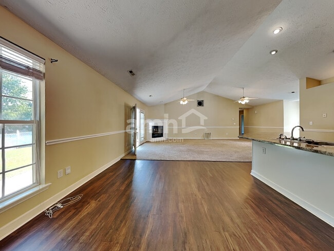 Photo - 209 Jones Rd