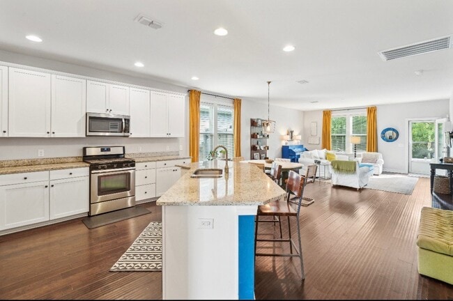 Photo - 3084 Grand Bay Ln