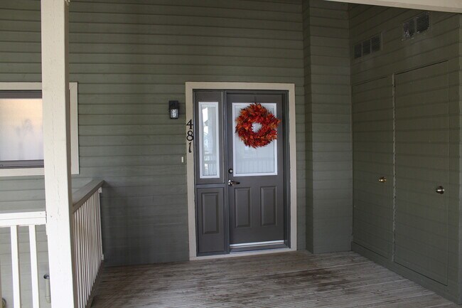 Photo - 481 Mariners Way