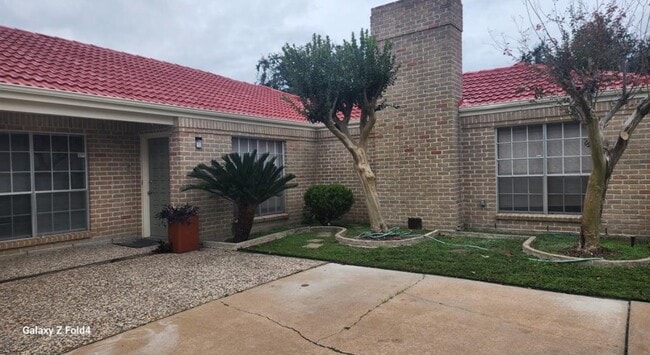 Photo - 7846 Bankside Dr