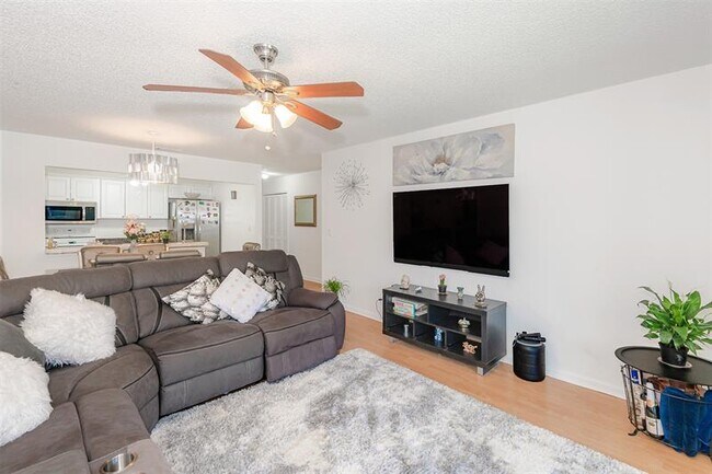 Photo - 4123 NW 88th Ave Unit 206