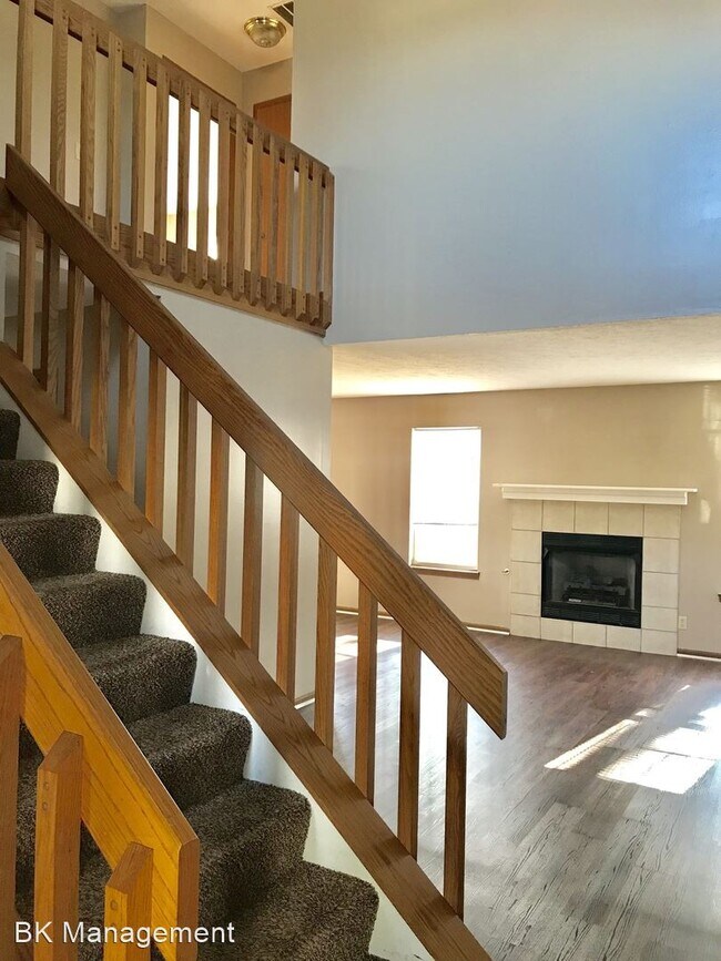3 br, 2.5 bath House - 523 B Duroc Ct - 3 br, 2.5 bath House - 523 B Duroc Ct