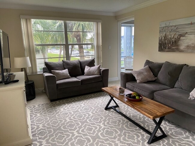 Photo - 4340 Falmouth Dr Unidad 201