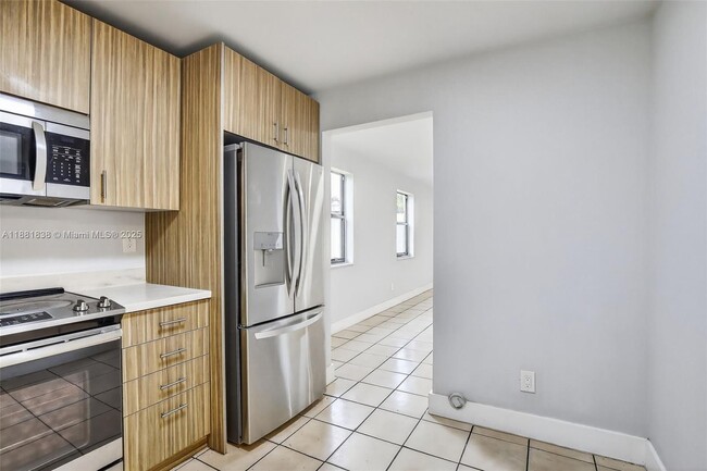 Photo - 1721 SW 40th Terrace Unit B