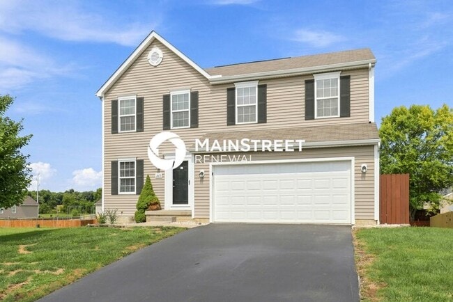 4 Bedroom Pet-Friendly Home in Lancaster, OH with Main Street Renewal