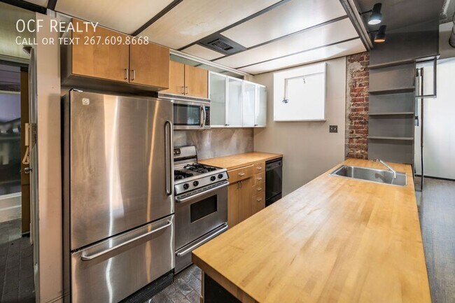 Photo - 144-50 W Laurel St Unit 103