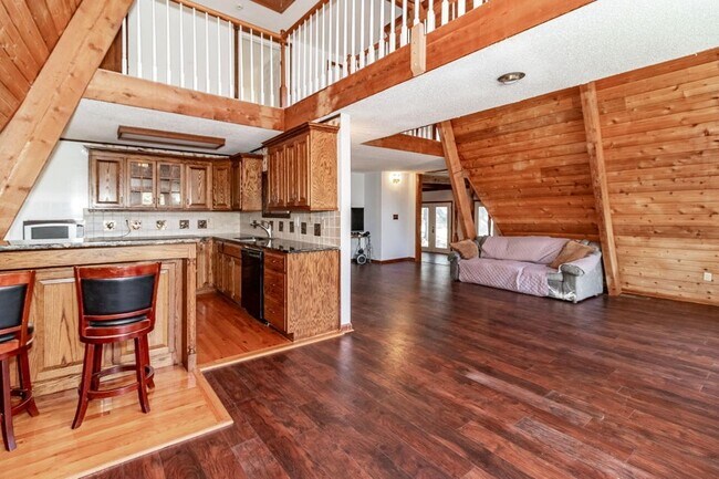 Photo - 2865 Old Thomson Rd