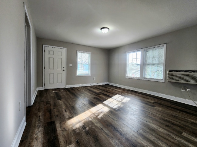 Photo - 216 McGarity St