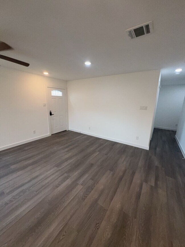 Photo - 6009 Wedgefield St Unidad B