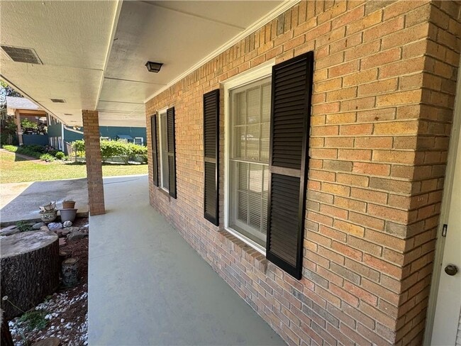 Photo - 5594 Laurel Ln NW