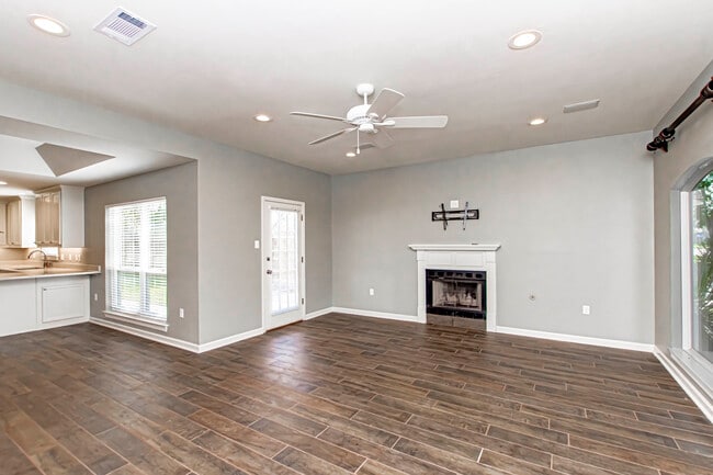 Photo - 13333 Parwood Ave