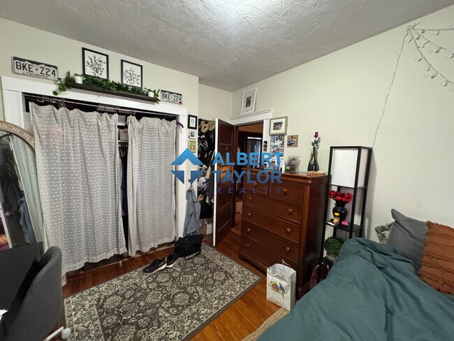 Photo - 101 Heath St Apartments Unit 1