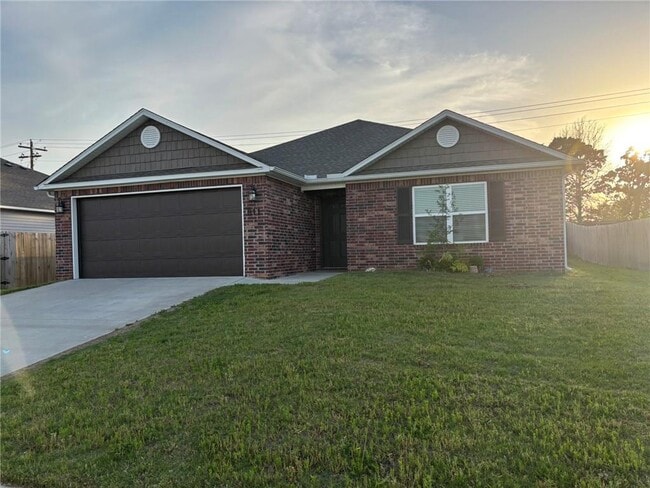 Photo - 811 Belhaven Rd House