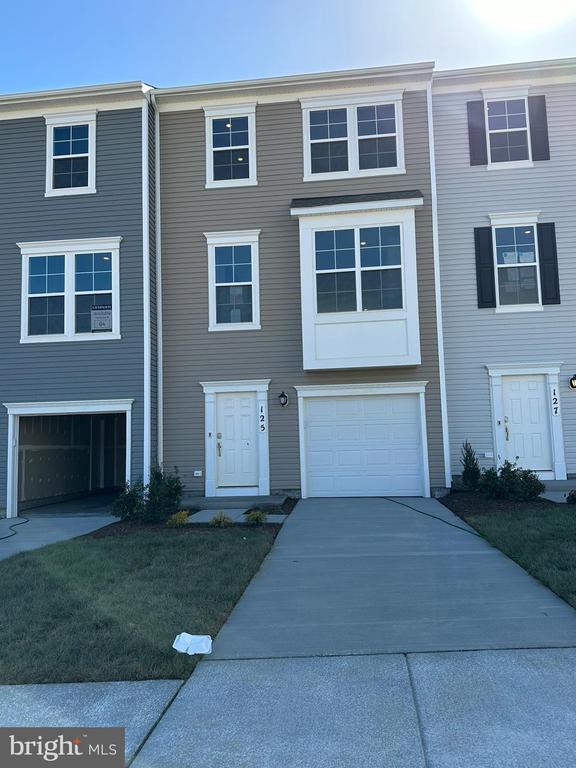 Photo - 125 Tye Ct Townhome