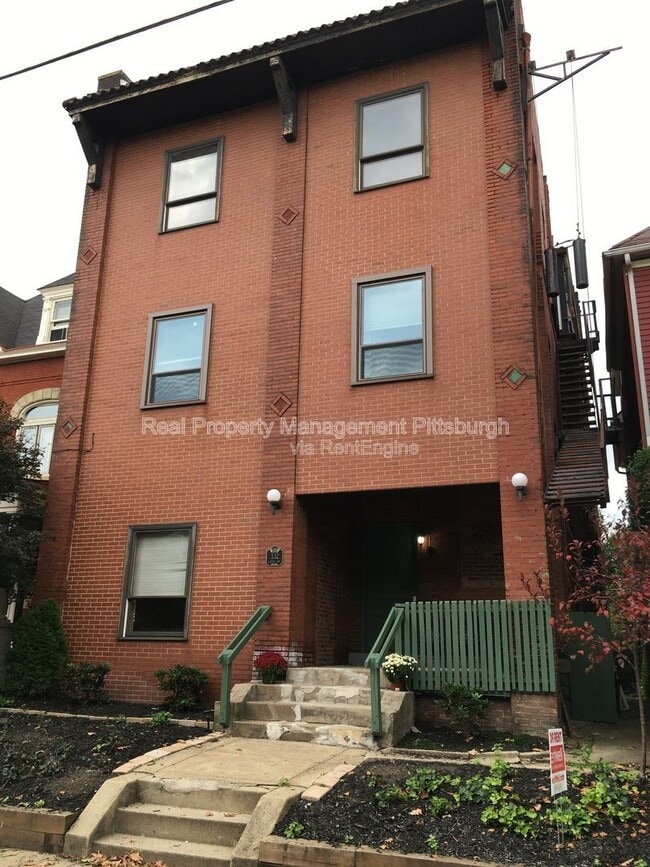 Building Photo - 332 Lehigh Ave Unit Apartment 1a
