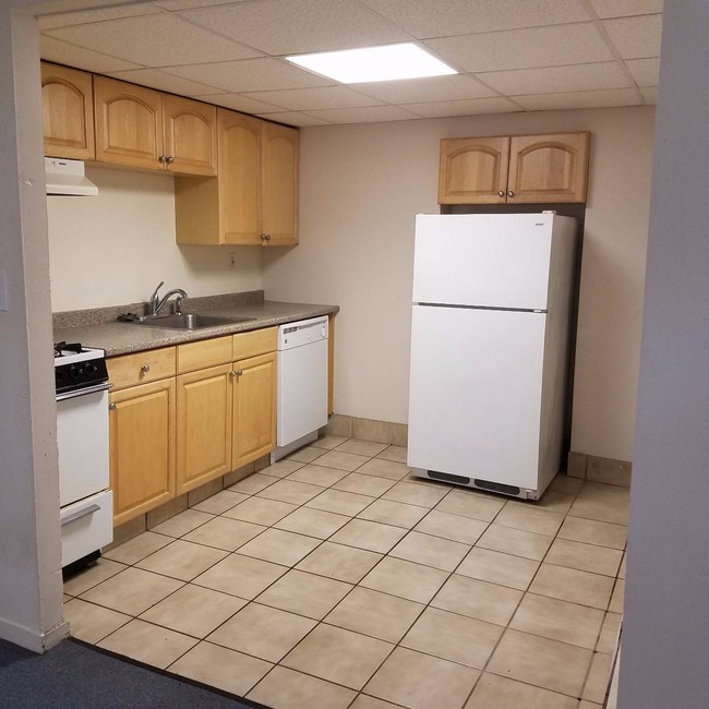 Photo - 15 Glenville Ave Unidad B1