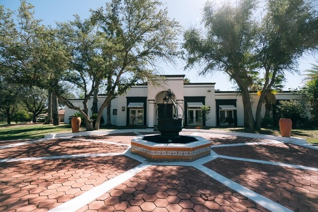 Building Photo - 415 Merlin Rd