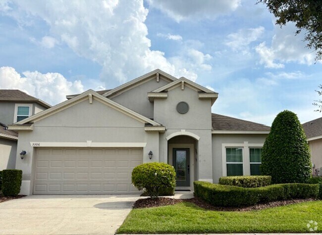 Building Photo - Gorgeous 3-bedroom Model Home in 55+ Commu...